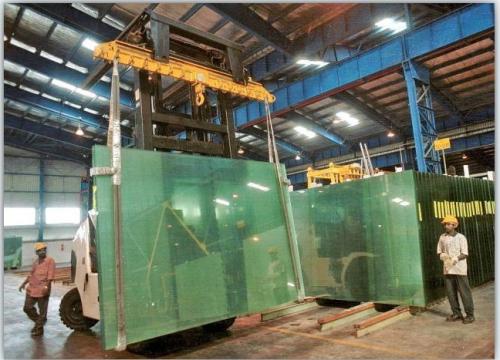 Defnydd Ymlyniad yn y Diwydiant Gwydr